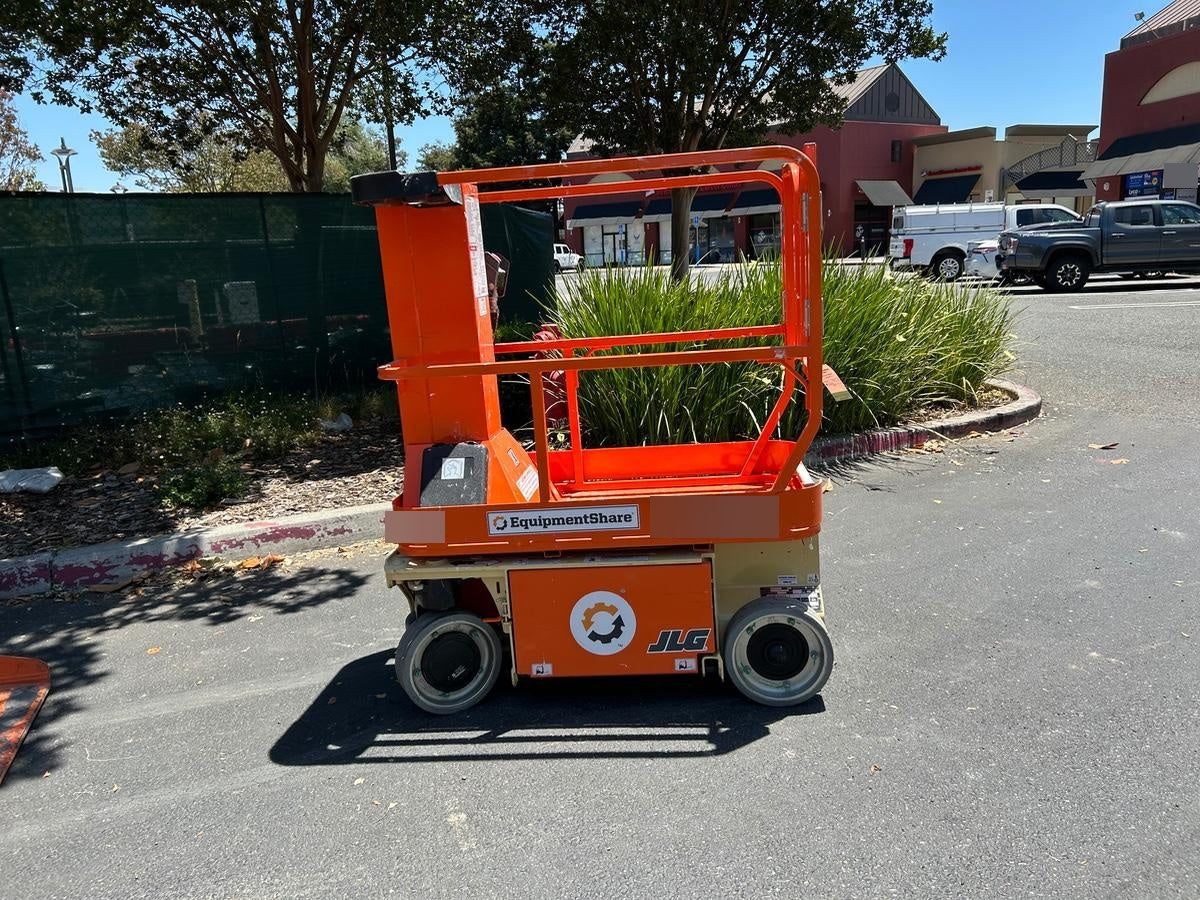 2024 JLG 1230ES