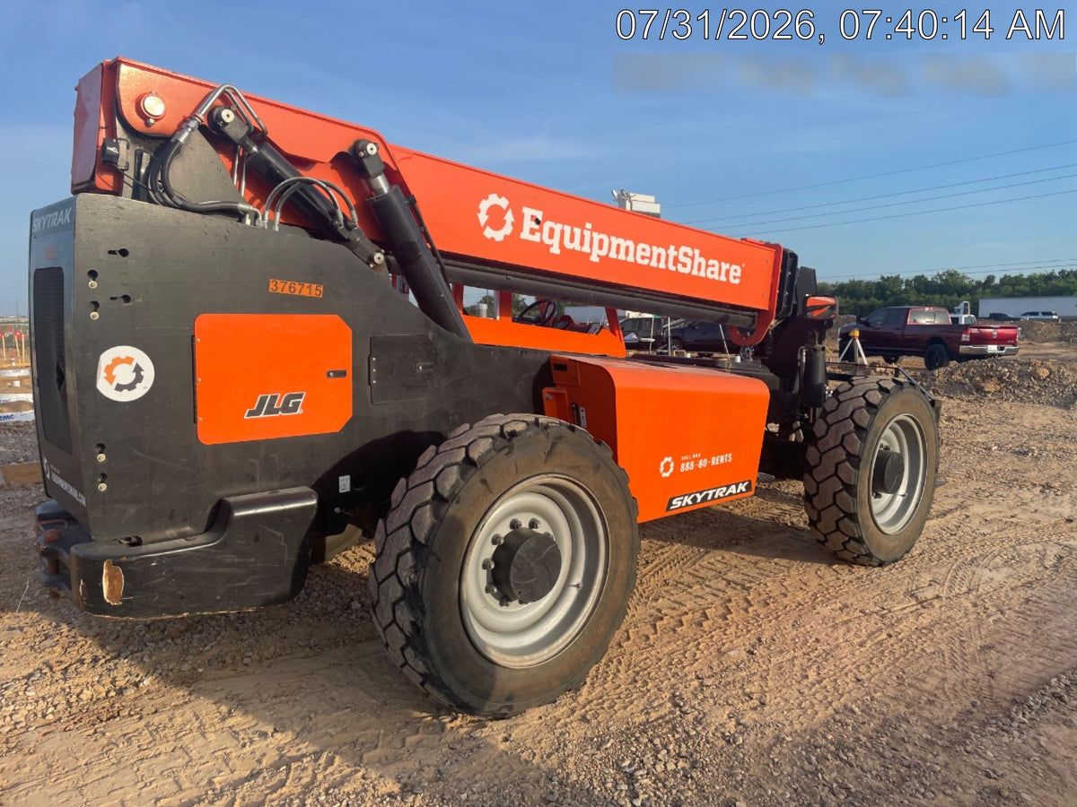 2023 SKYTRAK 8042
