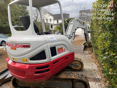 2022 TAKEUCHI TB235-2R