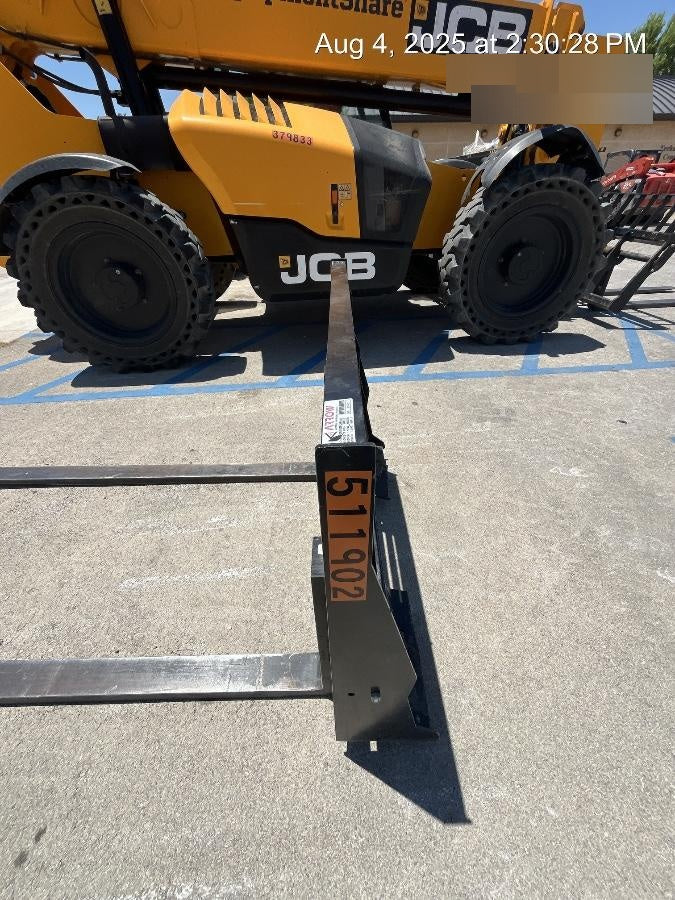2025 ARROW MATERIAL HANDLING F5100CB - 72"