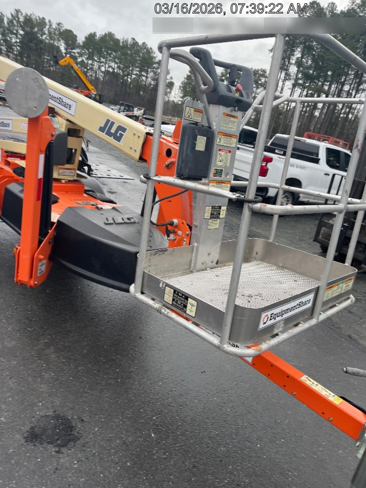 2022 JLG T350