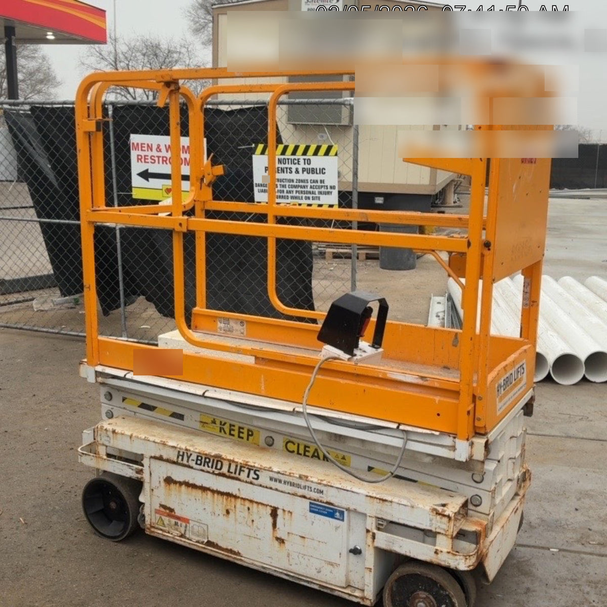 Custom Equipment HB-1430 <ul>
 <li>Hy-Brid Scissor Lift</li>
  <li>Platform capacity up to 670 lbs.</li>
  <li>Working height up to 20 ft</li>
  <li>Weighs under 1,700 lbs.</li>
  <li>Non-marking wheels </li>
</ul>