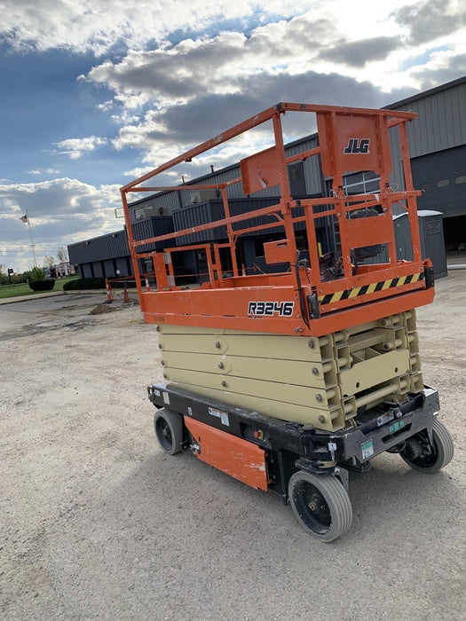 2021 JLG R3246