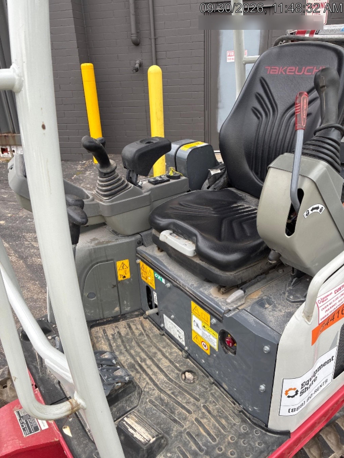 2023 TAKEUCHI TB20e