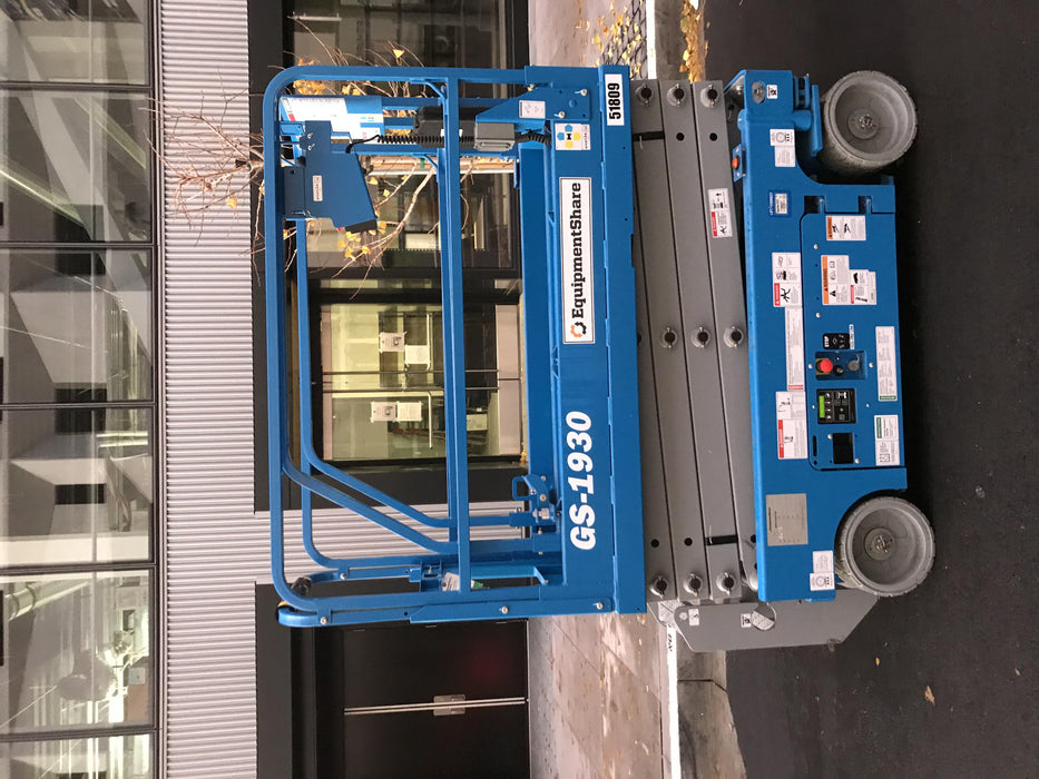 2019 Genie GS-1930 Half Height Swing Gate, 800W Inverter