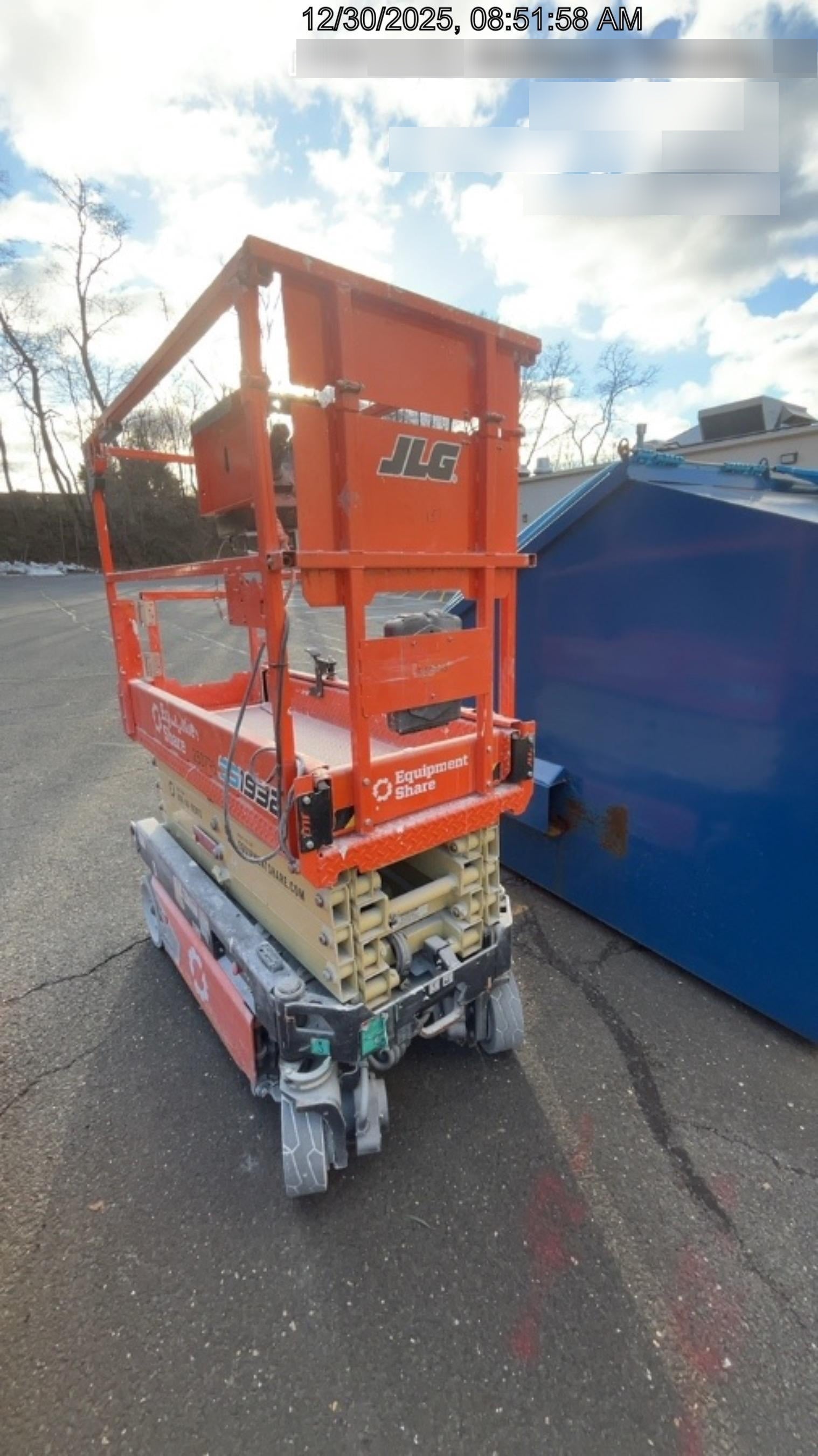 2022 JLG ES1932