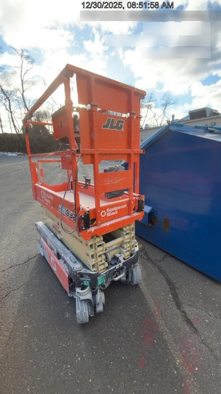 2022 JLG ES1932
