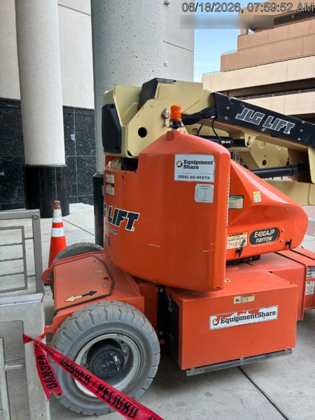 2019 JLG E400AJPN