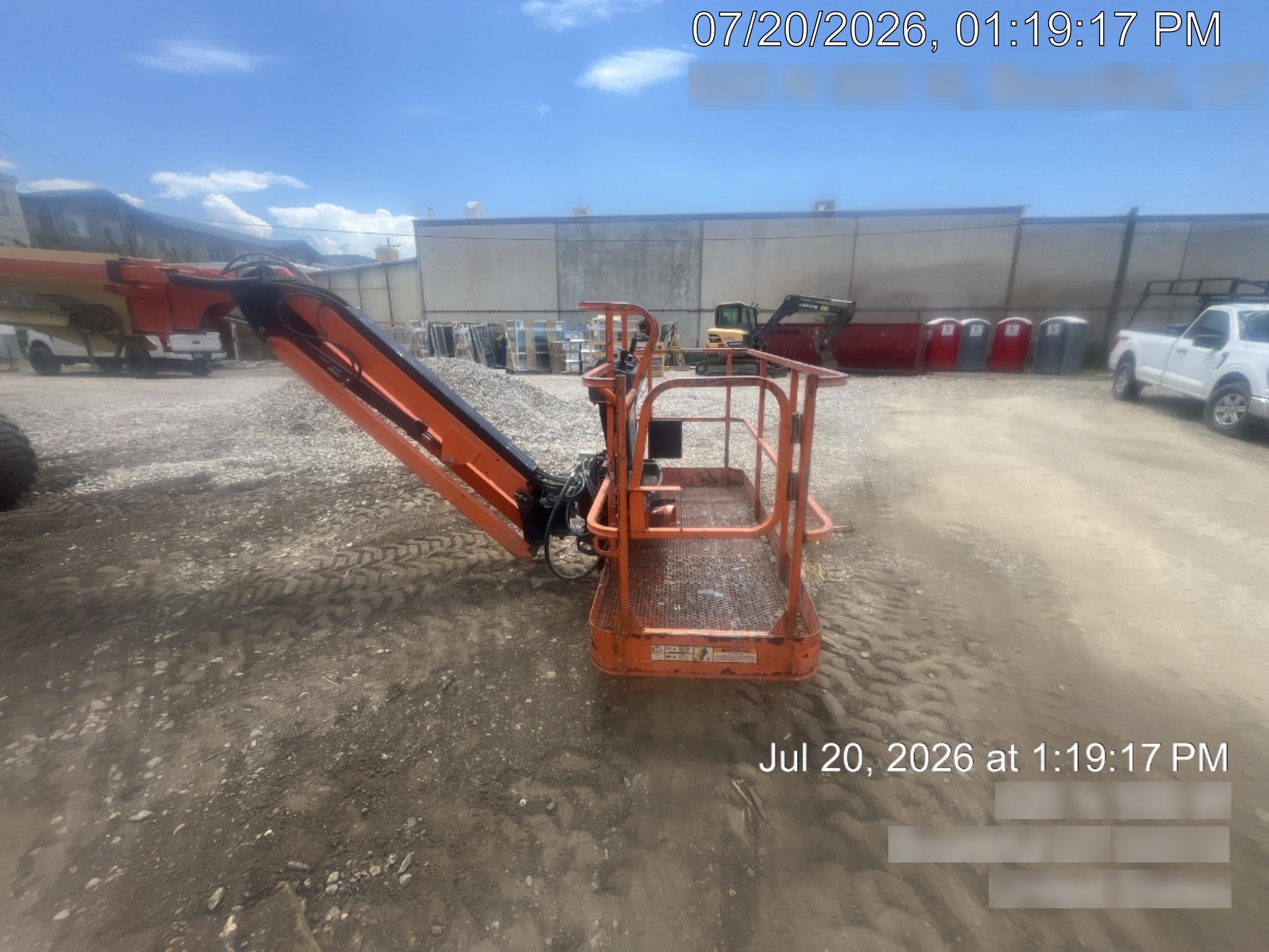 2020 JLG 660SJ