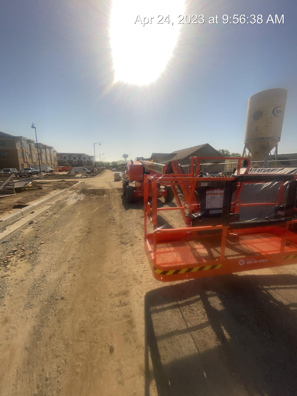 2023 JLG 460SJ
