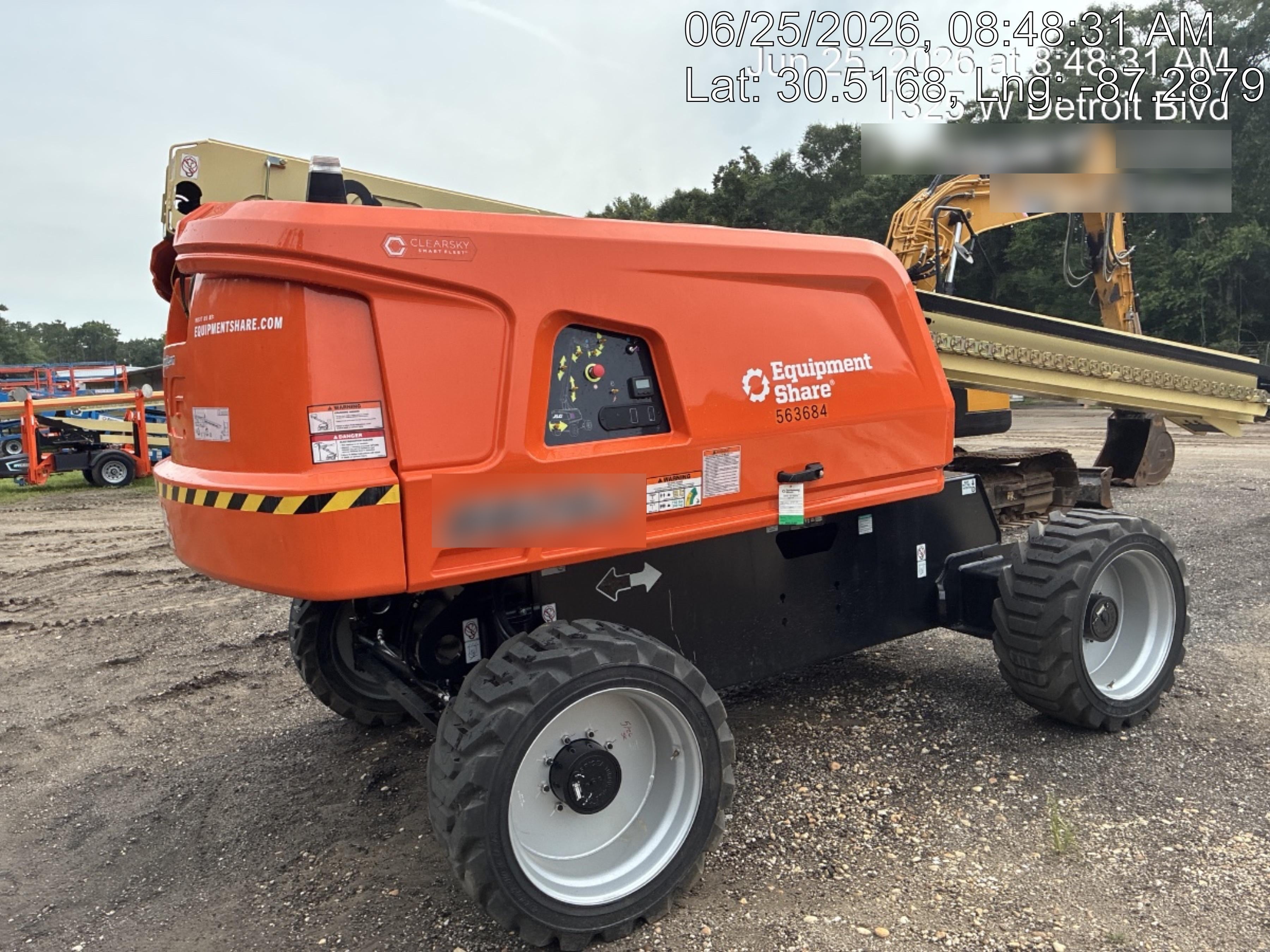 2025 JLG 660SJ