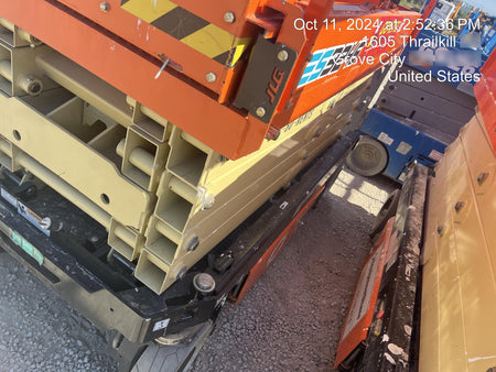 2022 JLG ES3246
