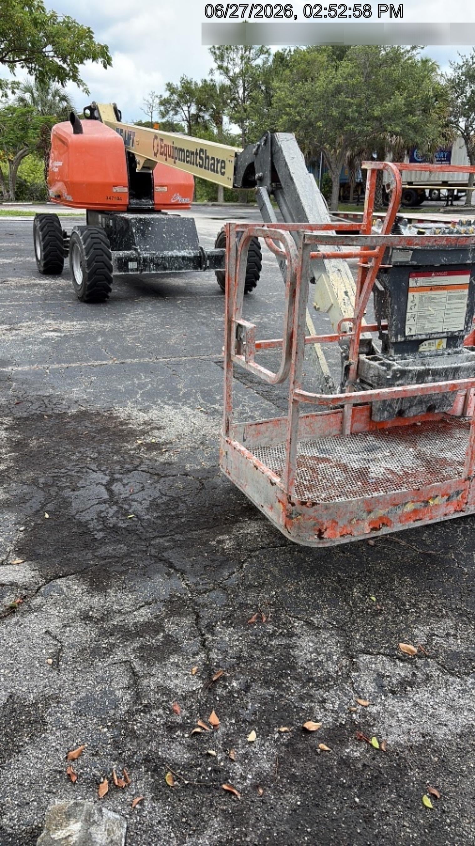 2023 JLG 460SJ