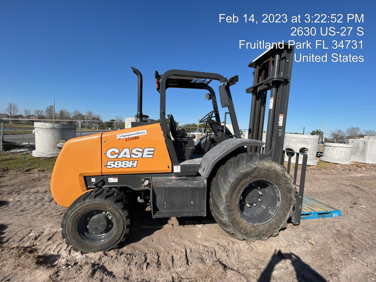 2023 CASE 588H