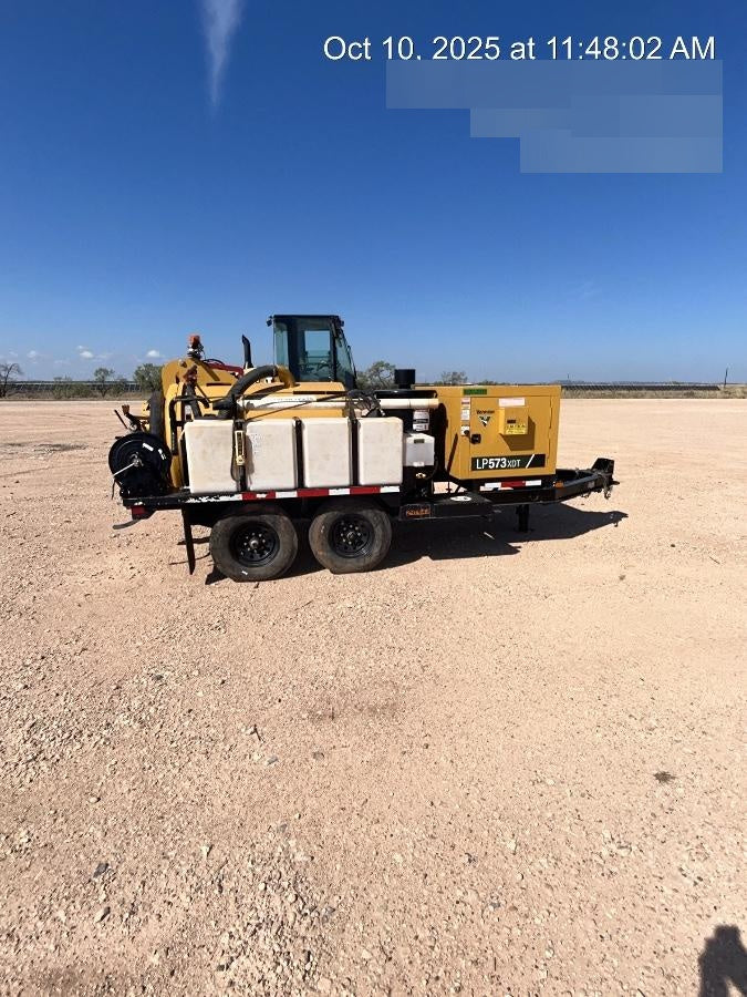2023 Vac-Tron LP573XDT T4 Koehler Diesel Engine, 500 Gallon Debris Tank, x2 100 Gallon Water Tanks
