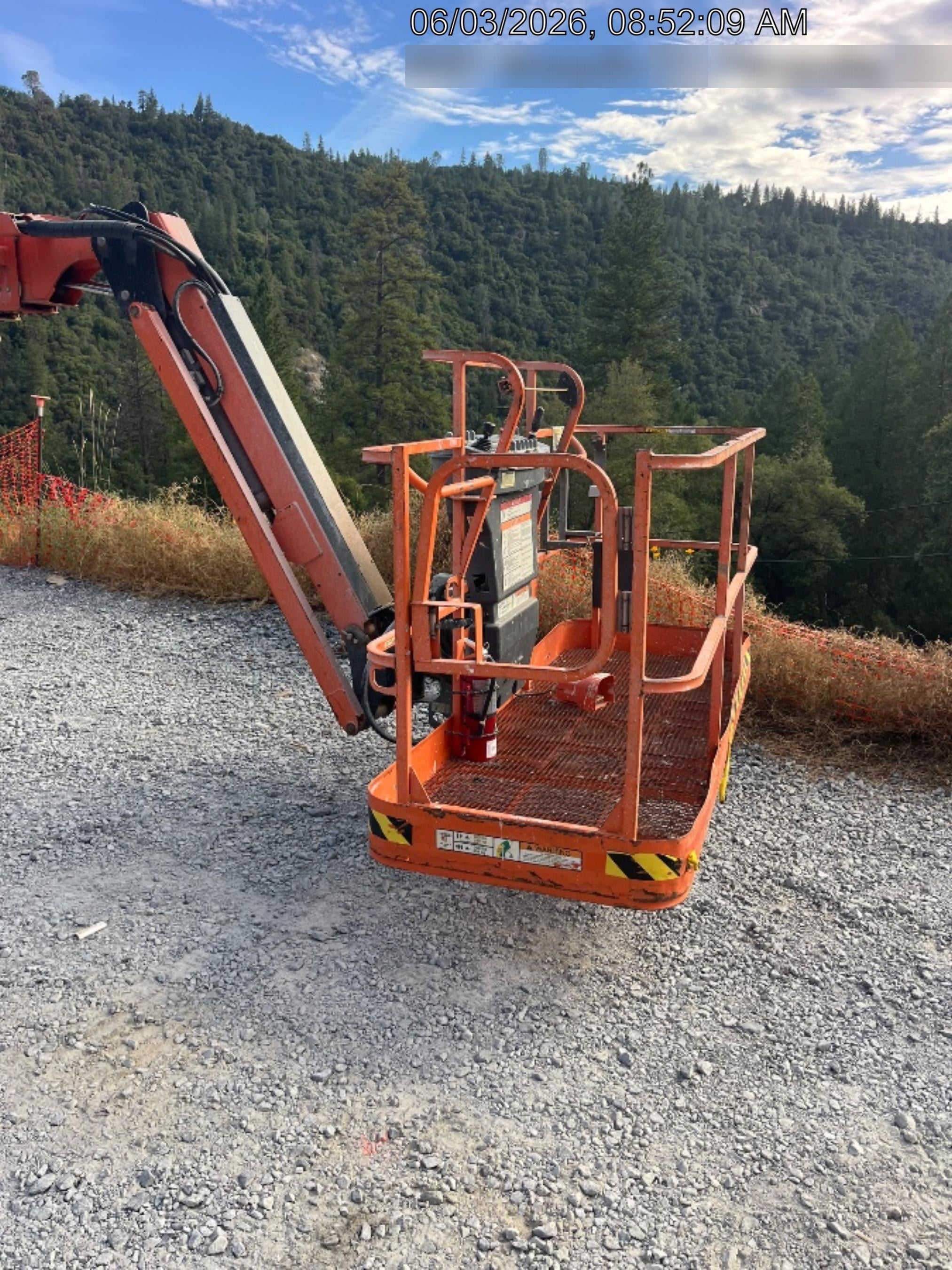 2021 JLG 660SJ Quad Track