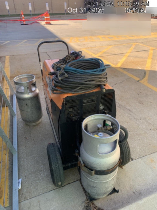 2021 Lincoln Electric Ranger 305 LPG LPG One-Pak (includes undercarriage, tank holder & tank strap) ORANGE