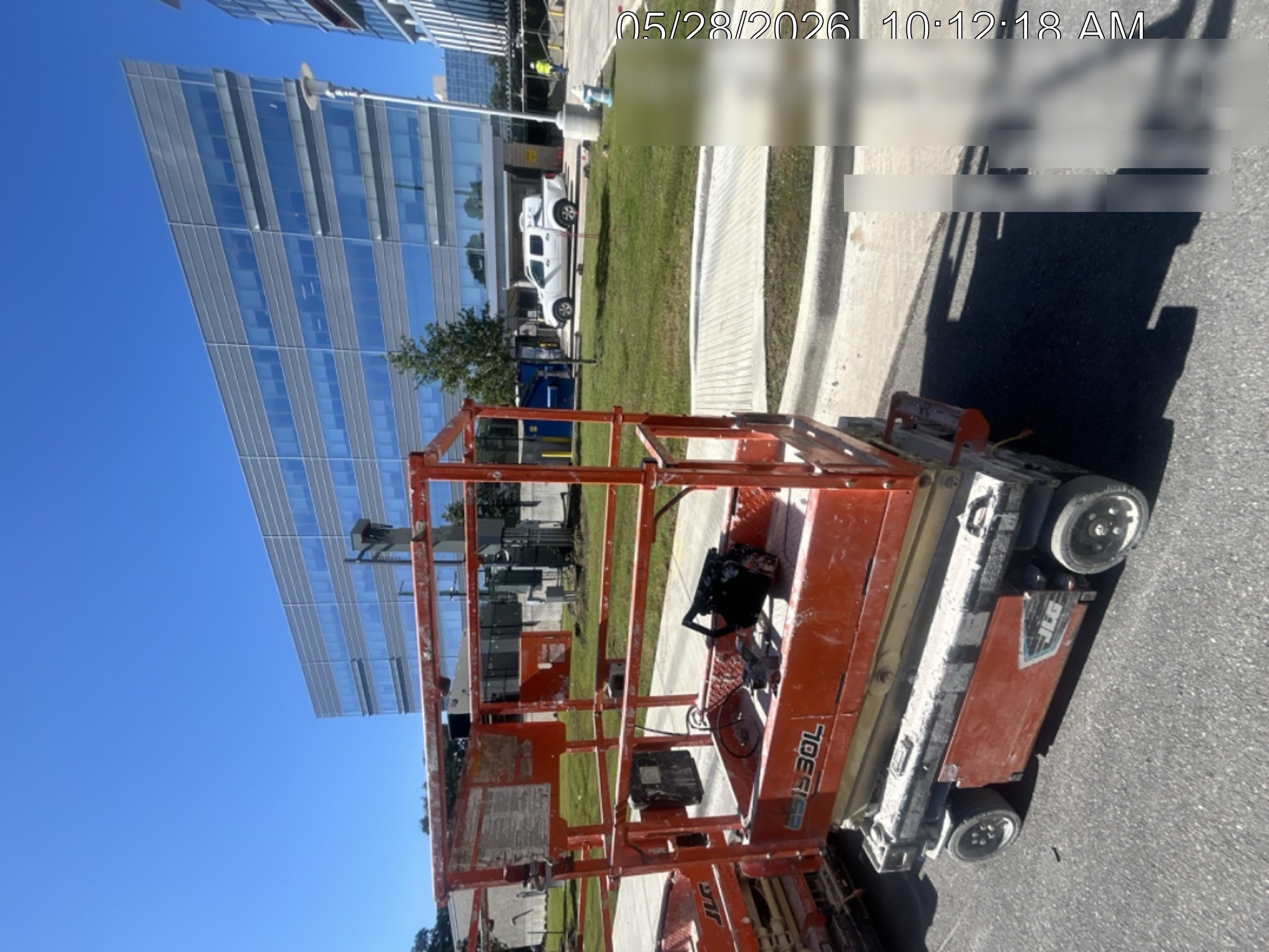 2021 JLG ES1330L