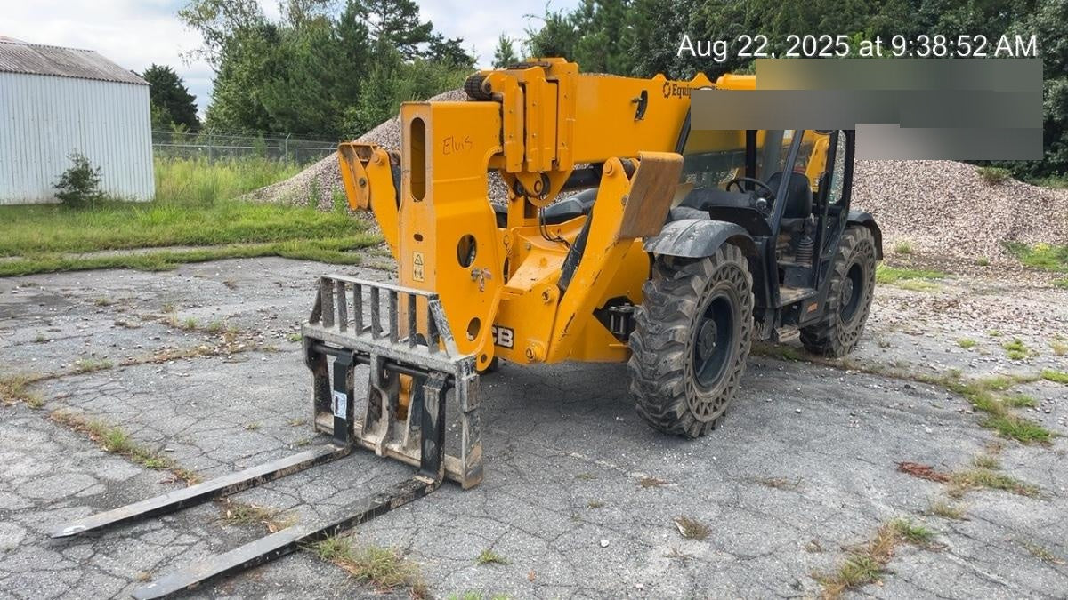 2023 JCB 510-56