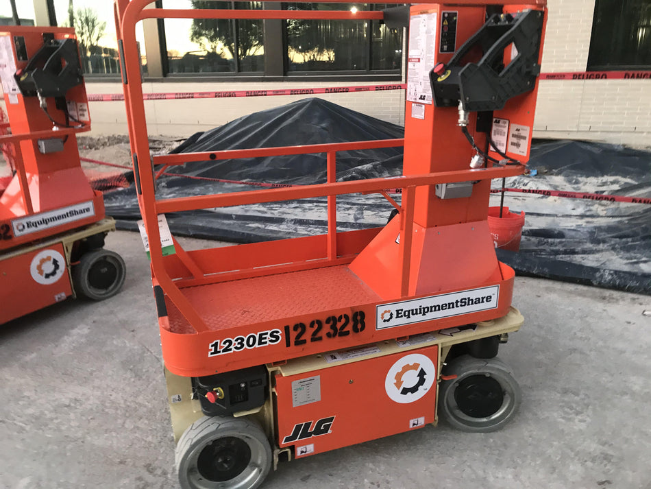 2021 JLG 1230ES