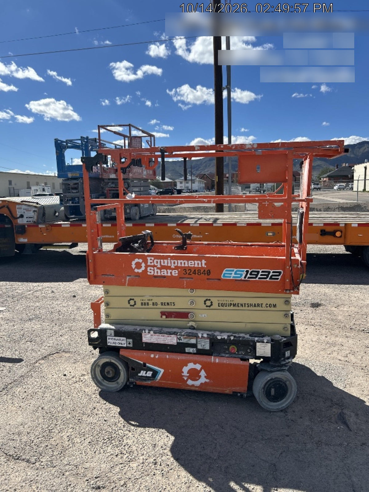 2023 JLG ES1932