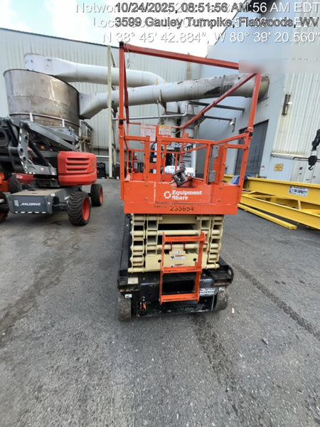 2022 JLG ES3246
