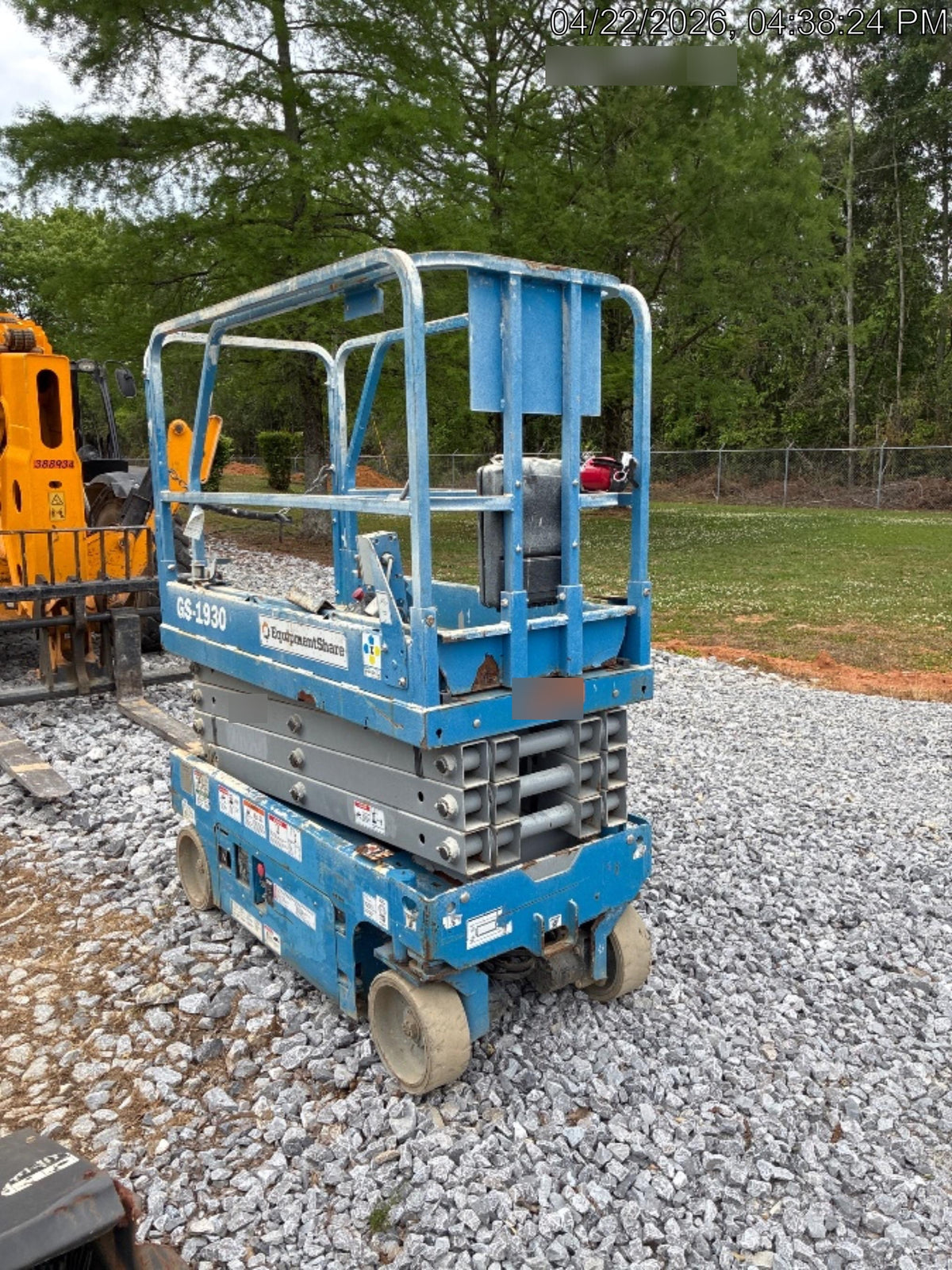 2019 Genie GS-1930 Fixed rails with chain Entry