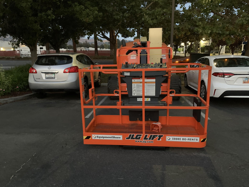 2021 JLG 450AJ