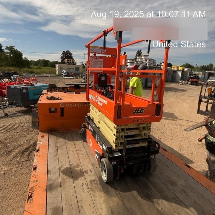 2024 JLG ES1932