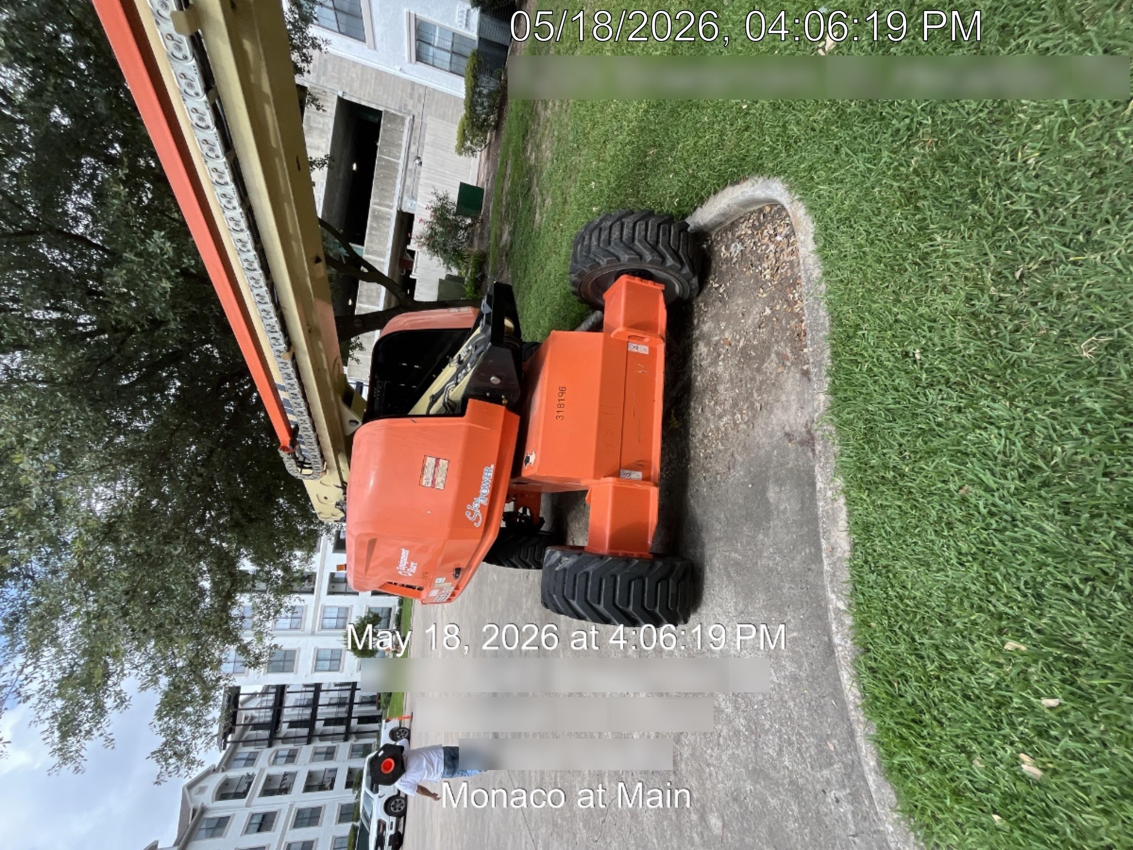 2023 JLG 660SJ