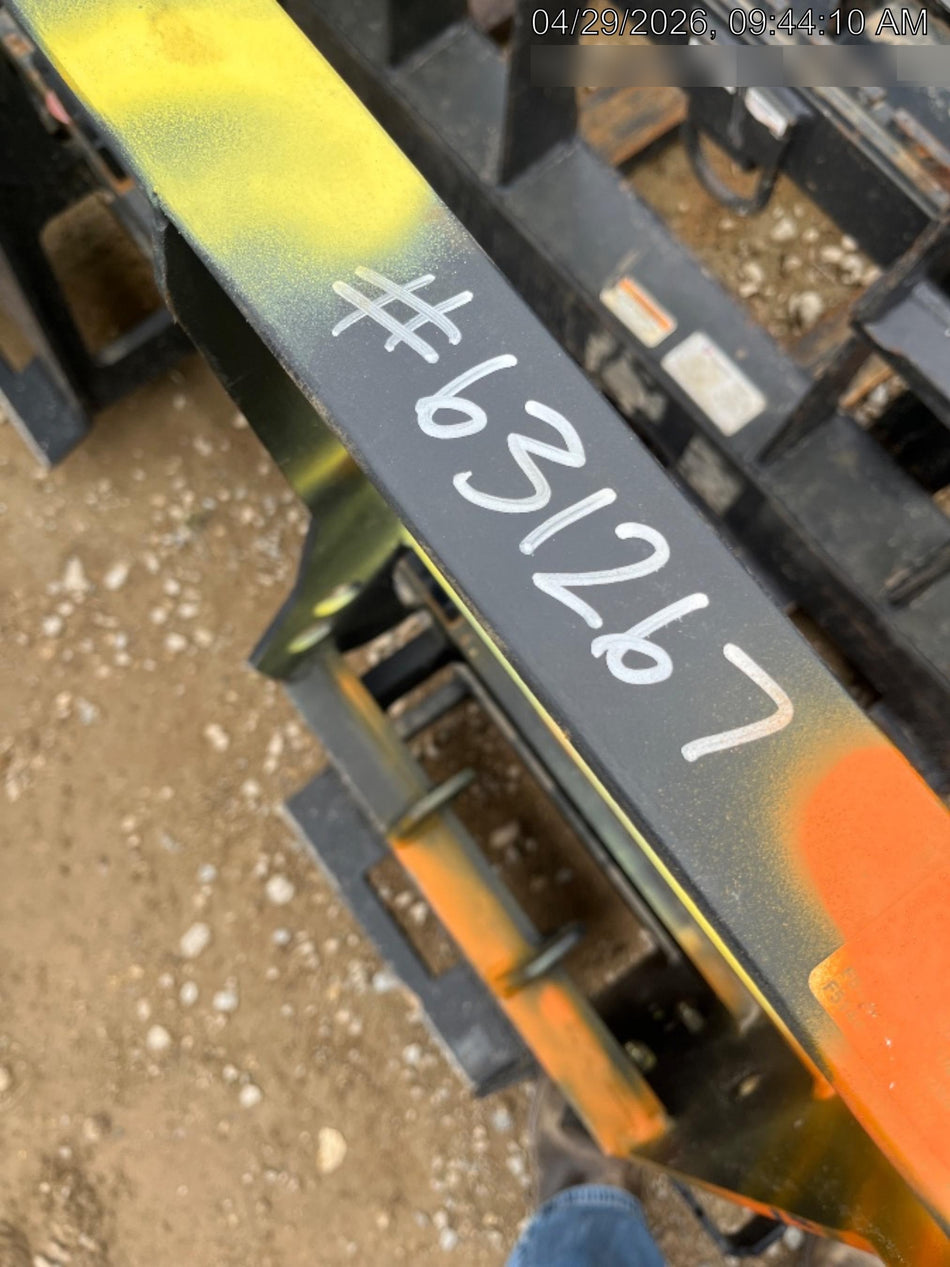 2025 ARROW MATERIAL HANDLING 48" Pallet Forks - Arrow