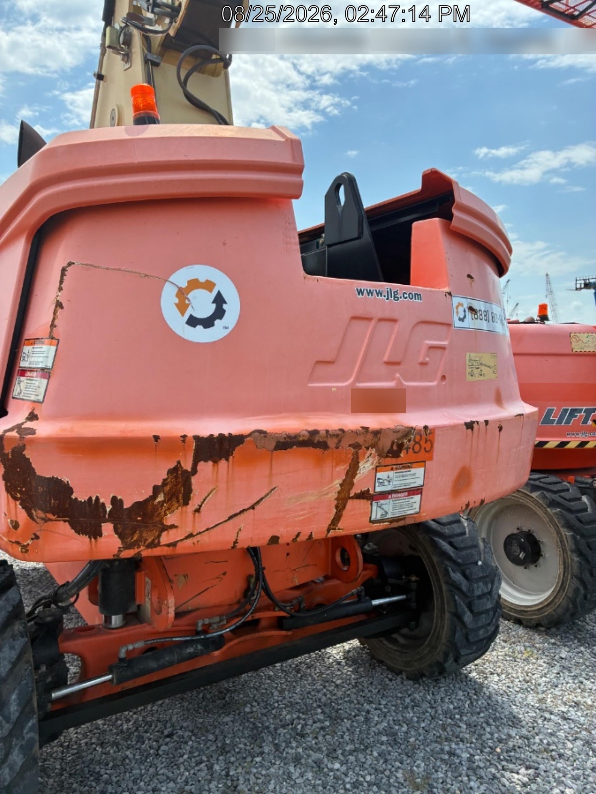 2019 JLG 660SJ