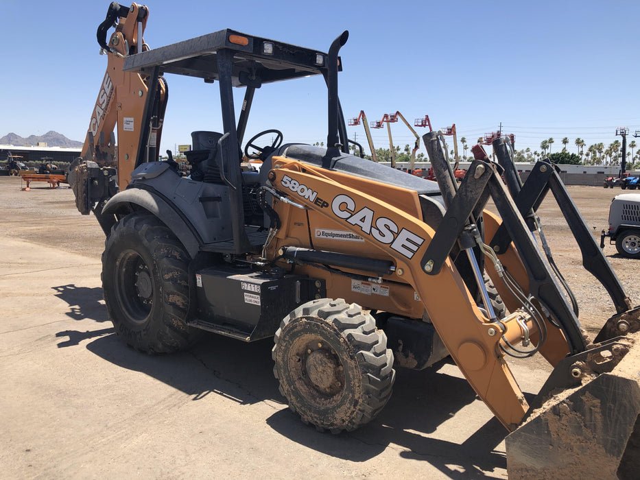 2020 CASE 580N EP - Extendable Backhoe