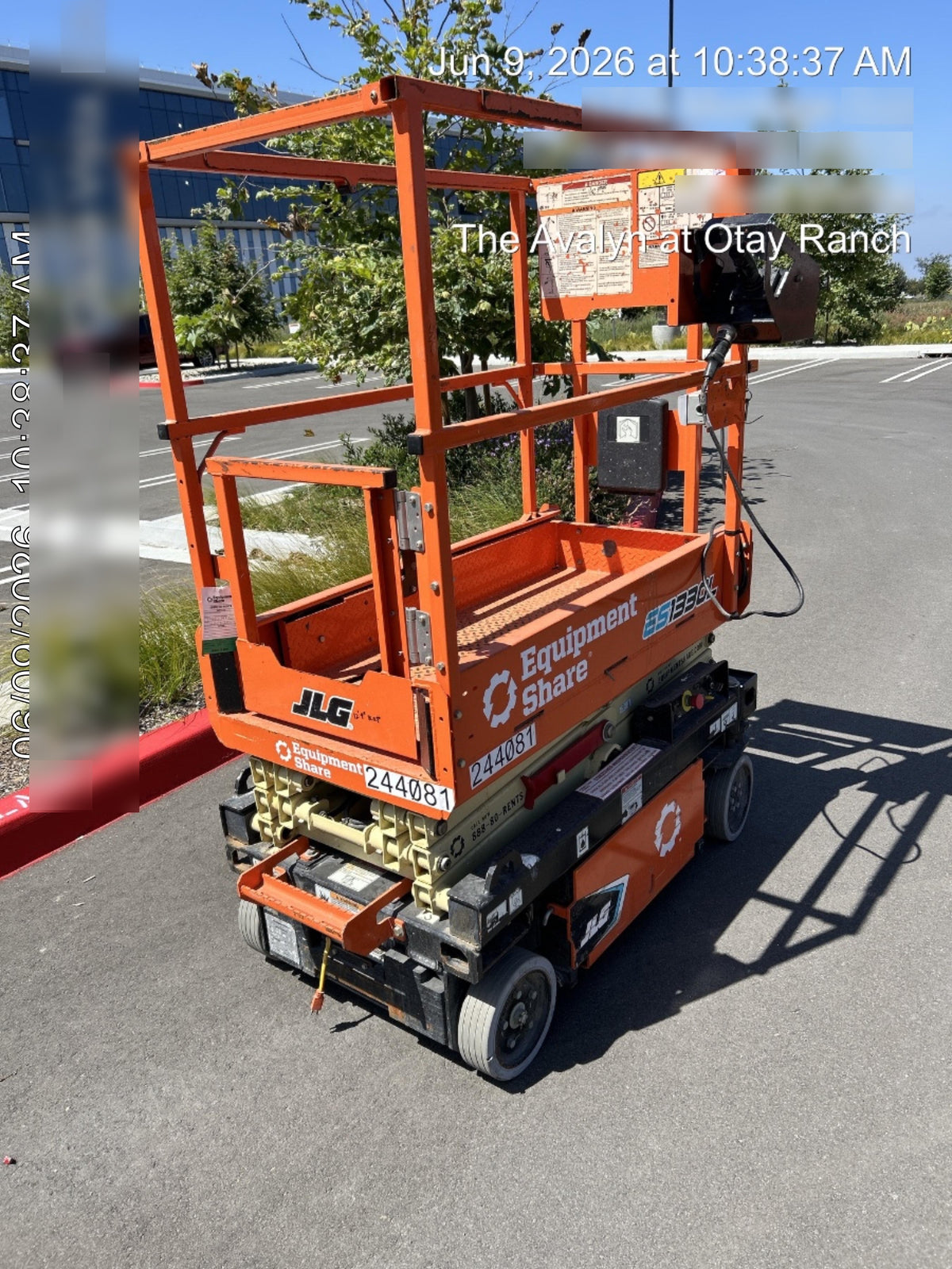 2022 JLG ES1330L