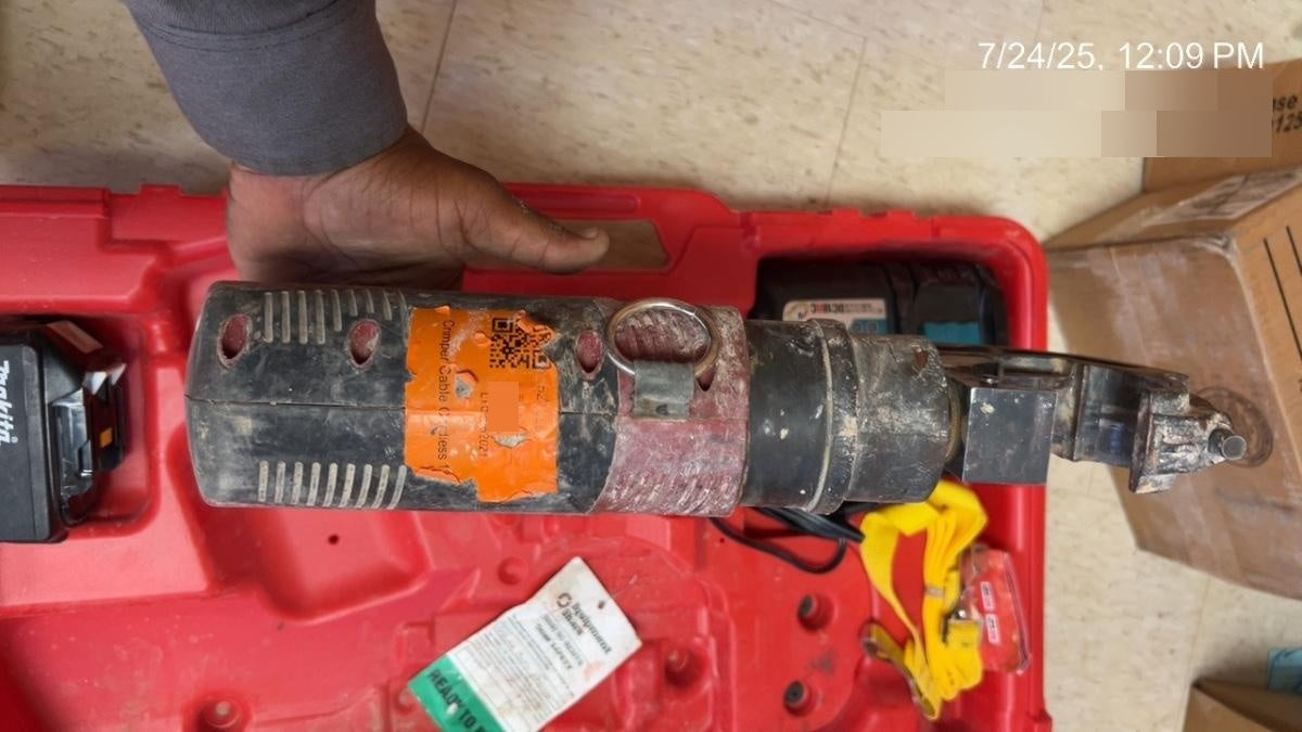 2025 BURNDY PAT750LI