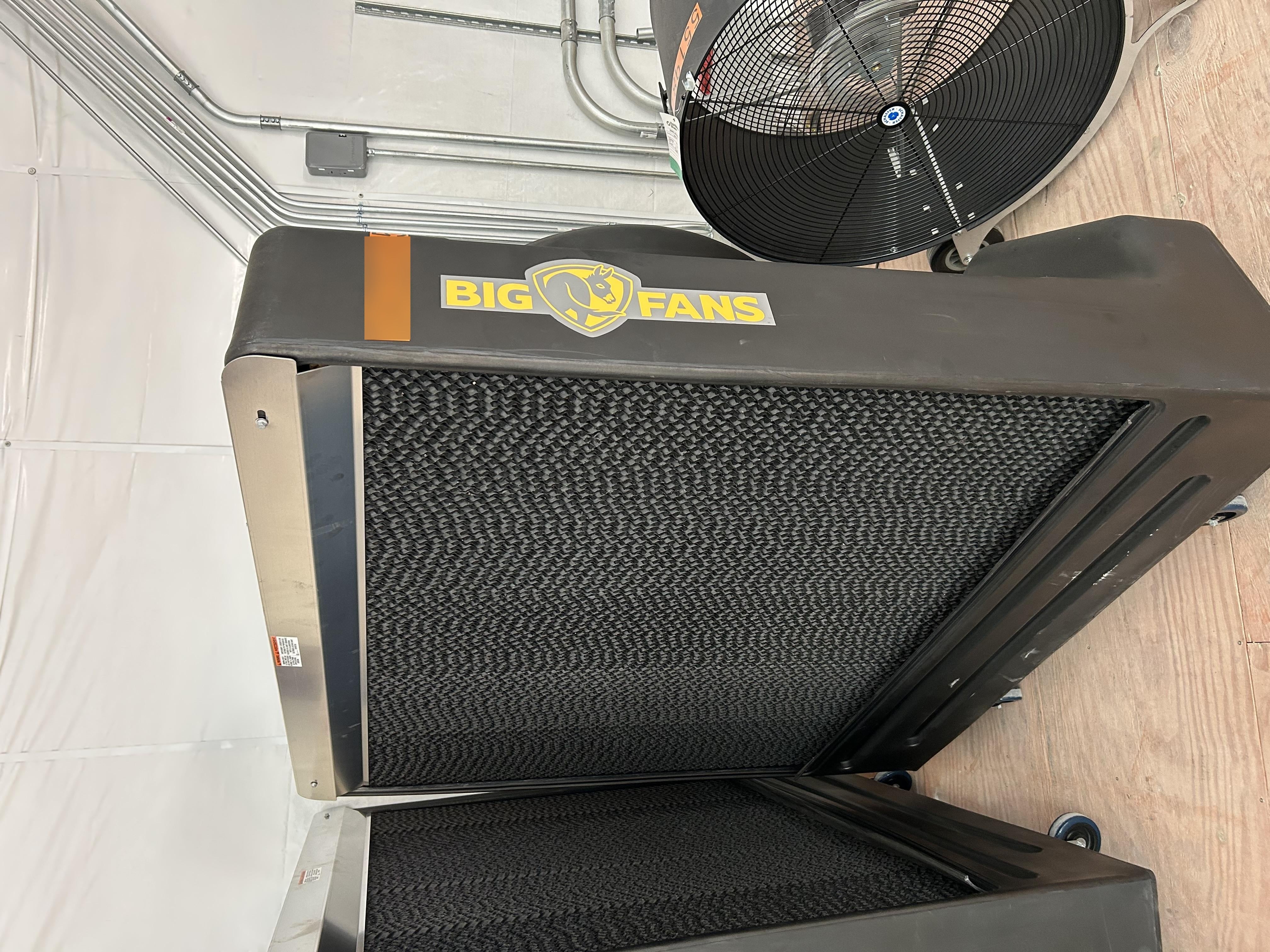 2025 BIG ASS FANS Cool Space 400