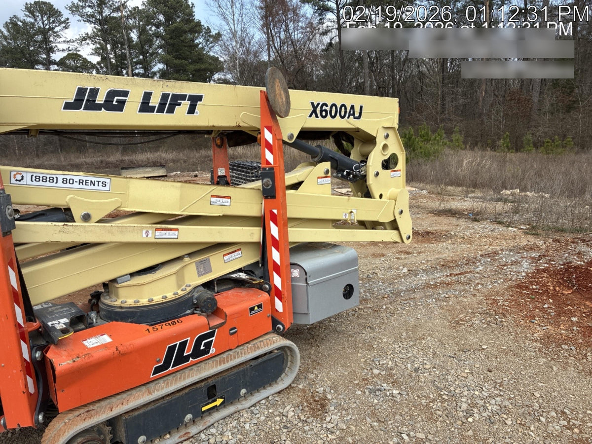 2021 JLG X600AJ