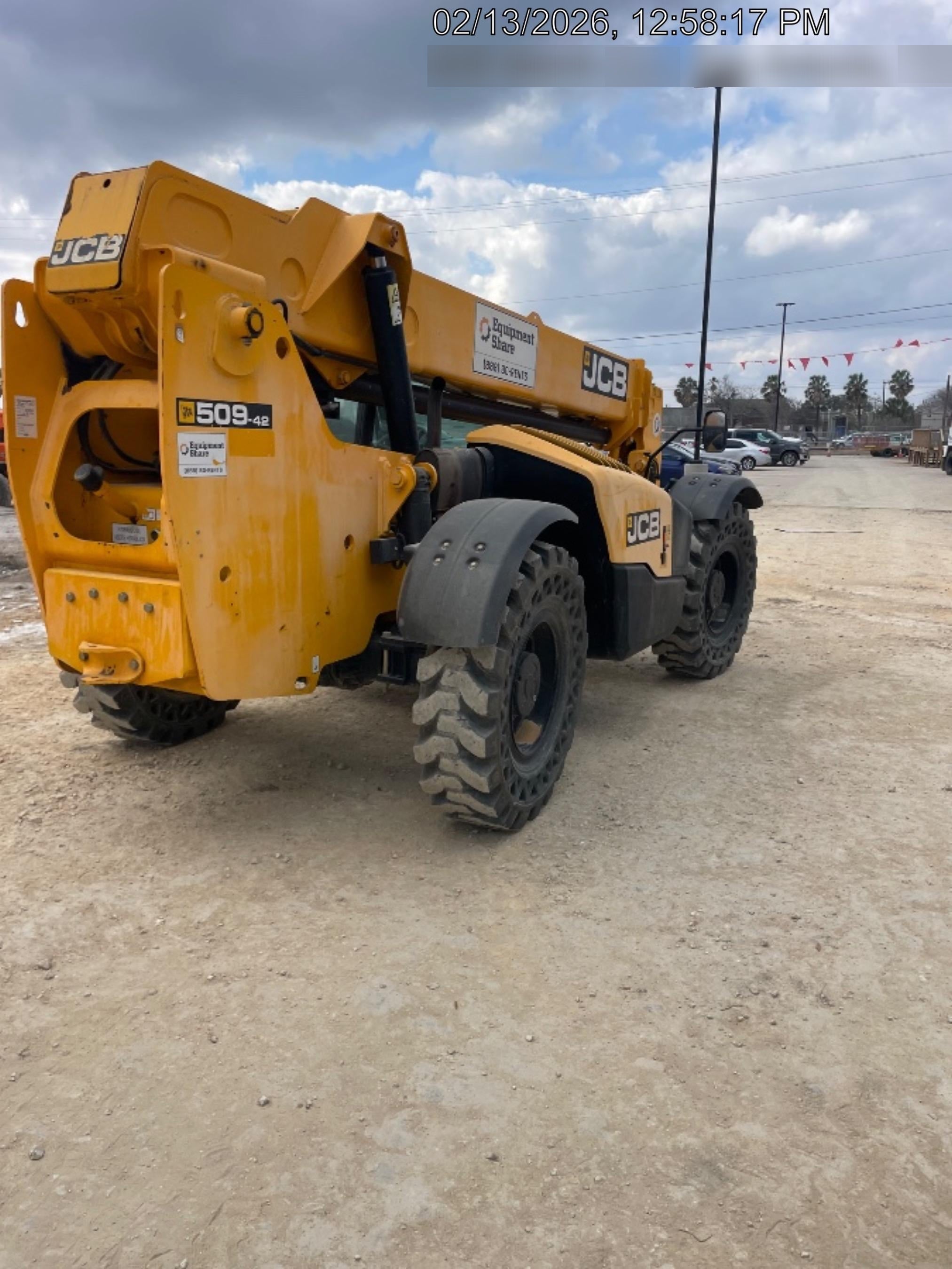 2019 JCB 509-42 JCB 509-42 Enclosed Cab, 74 HP, Solid Tires, Worklights, Beacon, Aux Hydraulics, Lifting Eye w/60" Carriage/60" Forks