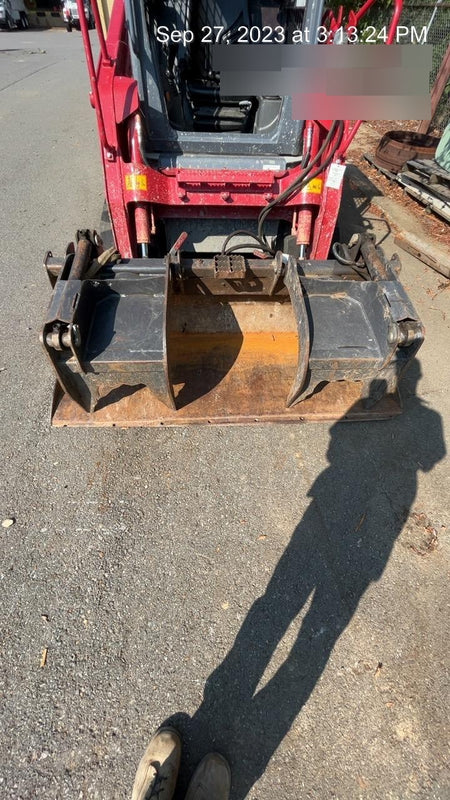 2019 PALADIN 76" Scrap Grapple Bucket - Paladin