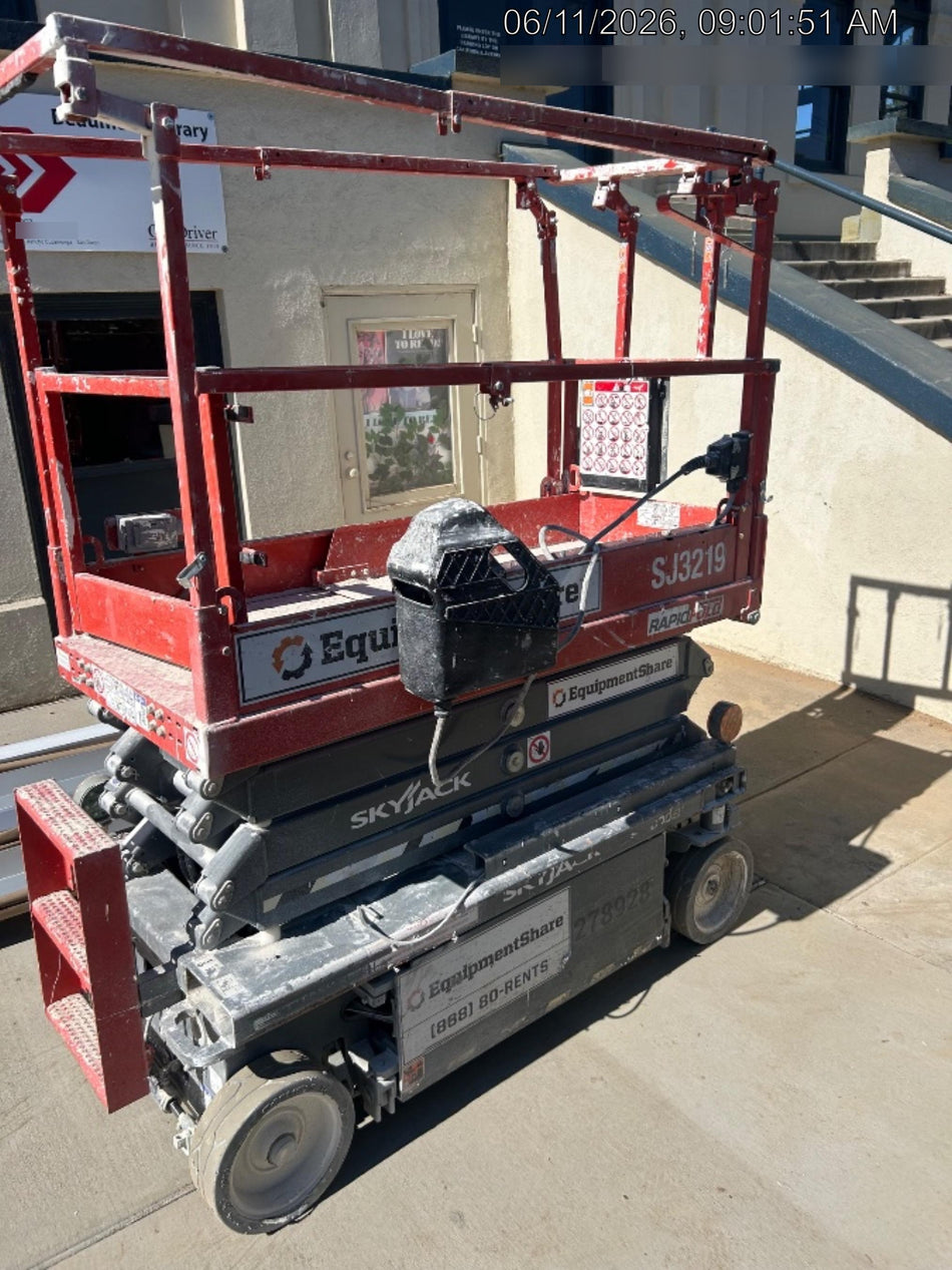 2023 SKYJACK SJ3219