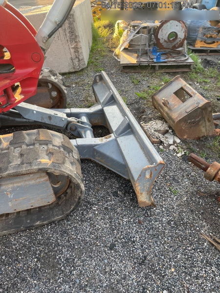 2025 TAKEUCHI TB250-2CR