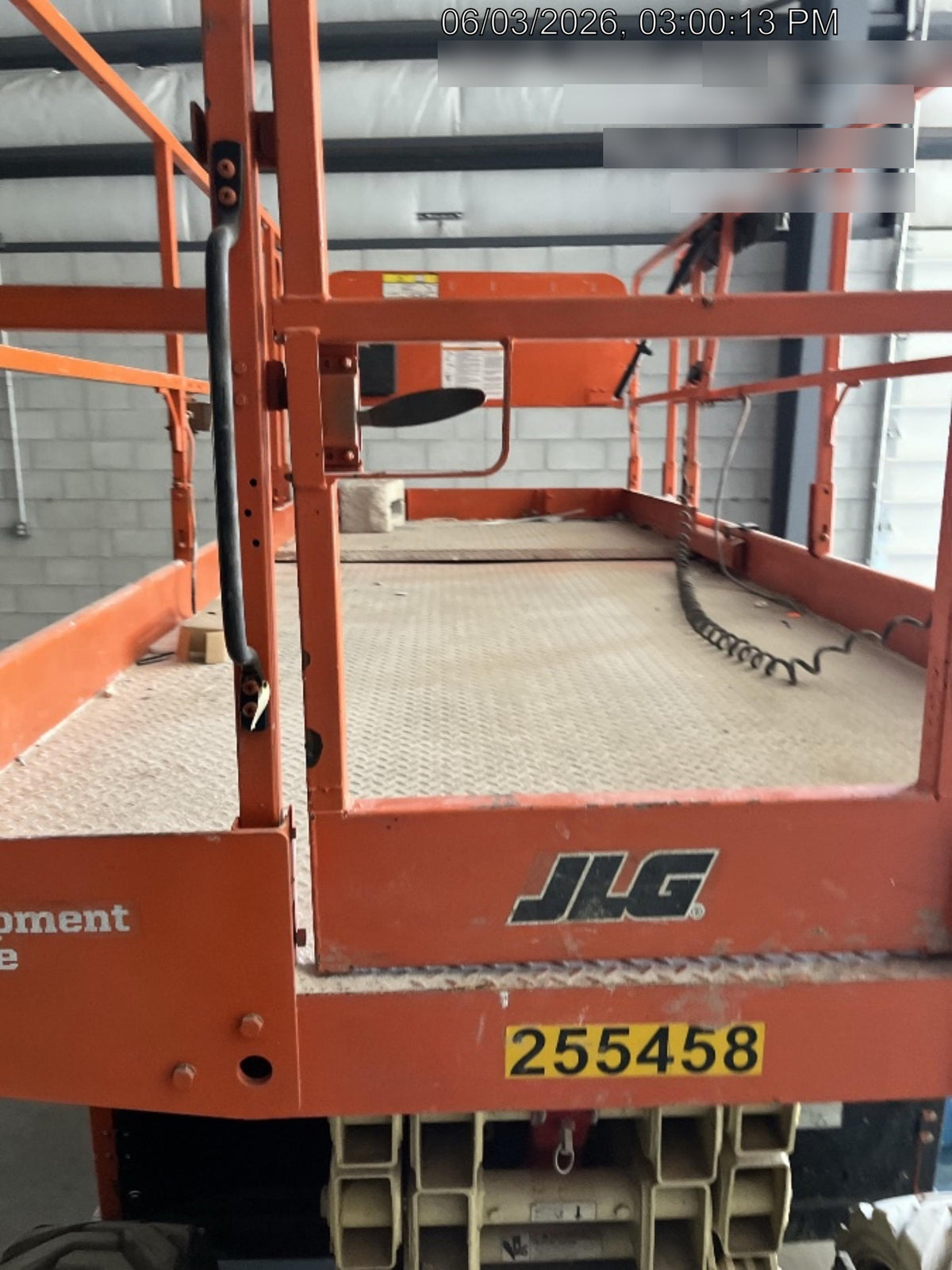 2022 JLG RT3369