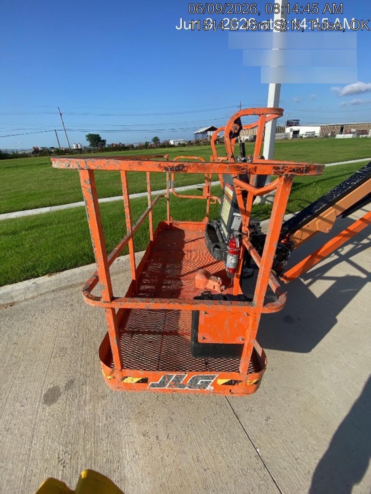 2022 JLG 660SJ