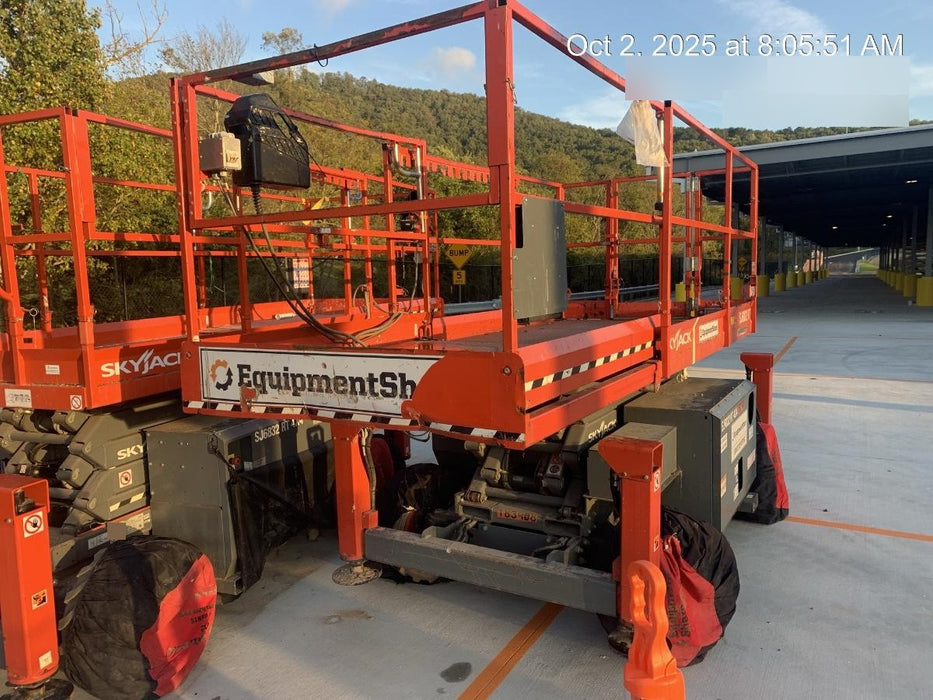2021 SKYJACK SJ6832 RT