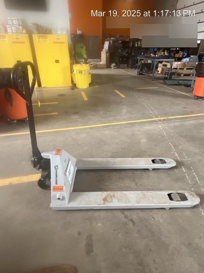 2024 STRONGWAY 4400 lb Pallet Jack