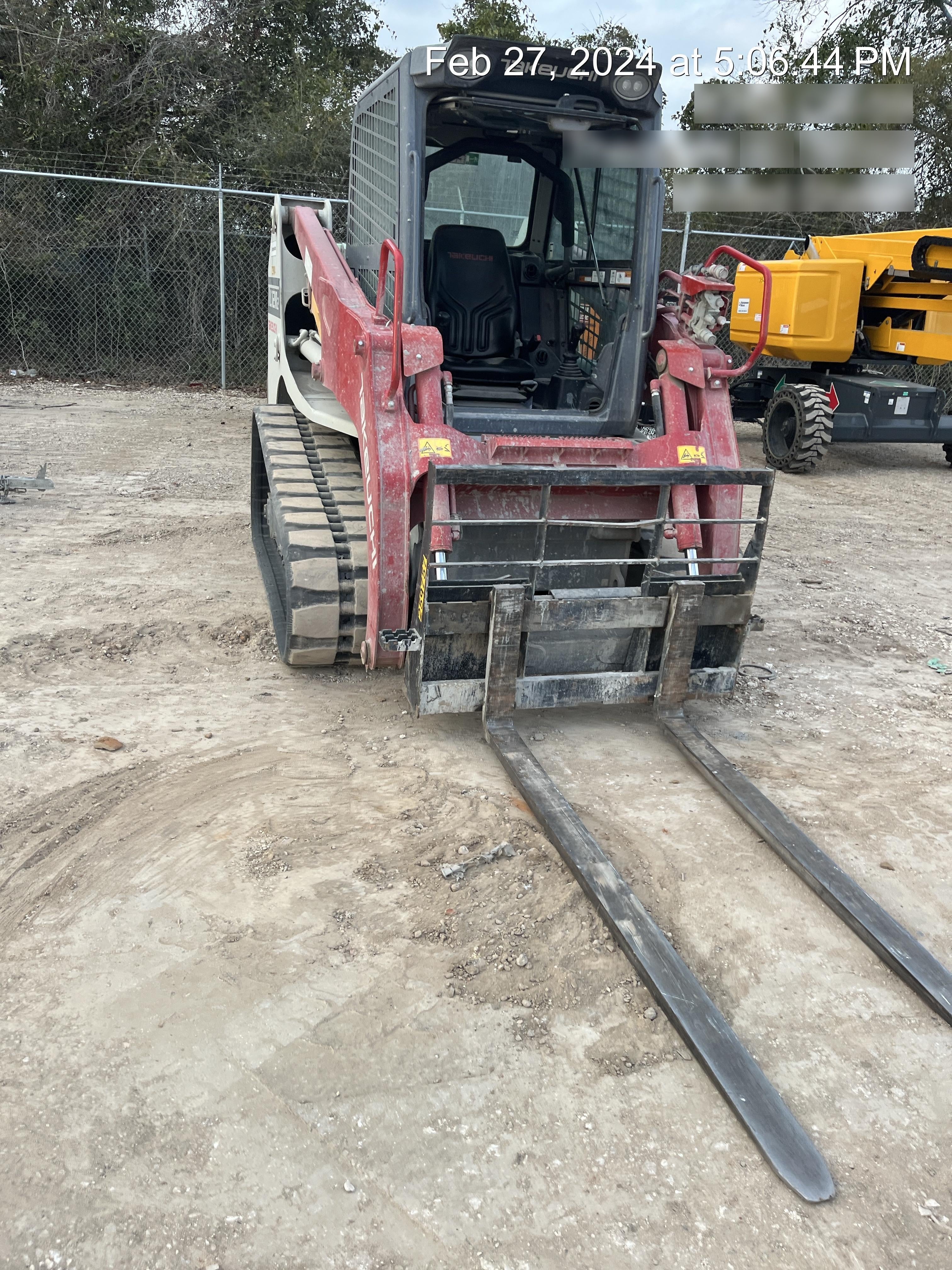 2022 TAKEUCHI TL12R2-CR