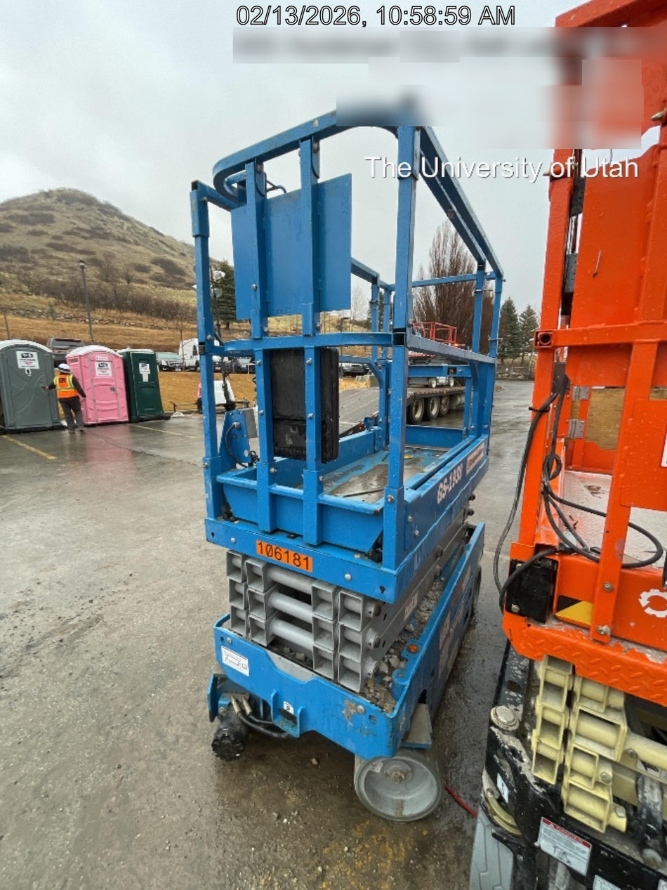 2020 Genie GS-1930 Solid Non Marking Tires, Beacon, Folding rails with half height swing gate, 800W Inverter