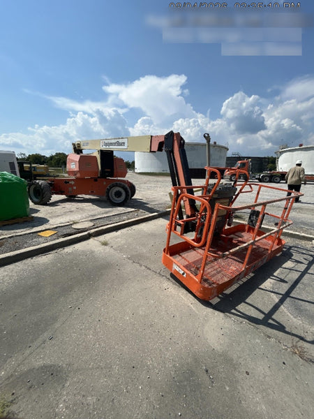 2019 JLG 800AJ