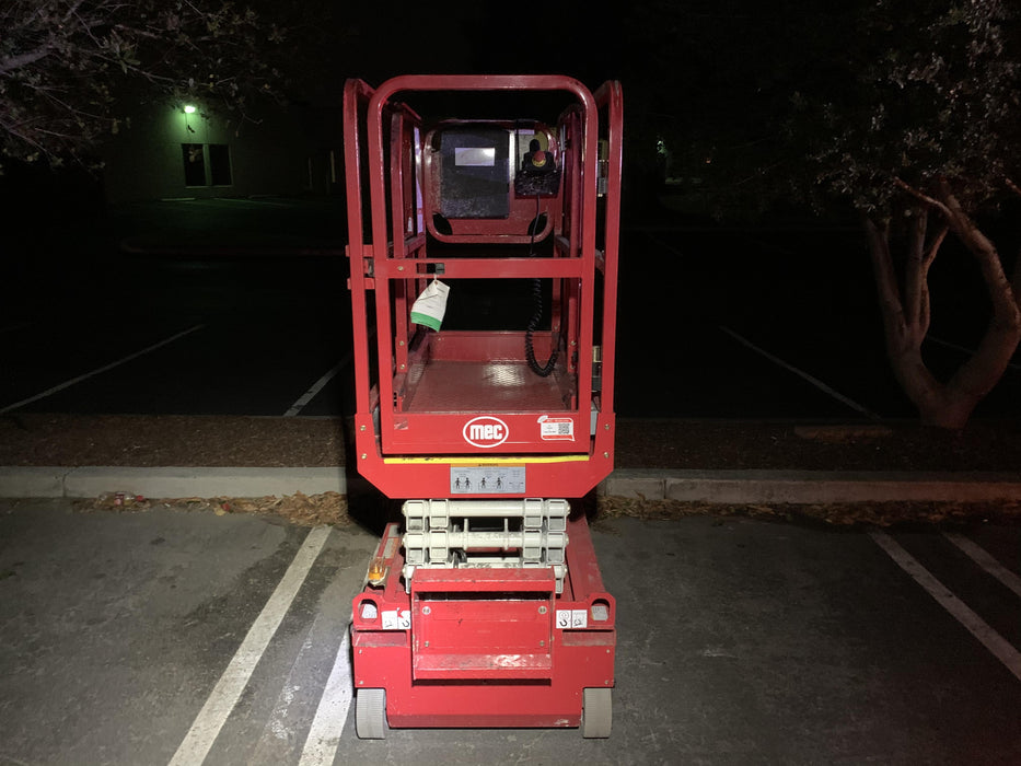 2020 MEC 1330SE Solid NM Tires, Steel Swing out Doors, LCS, Beacon, 900W Inverter