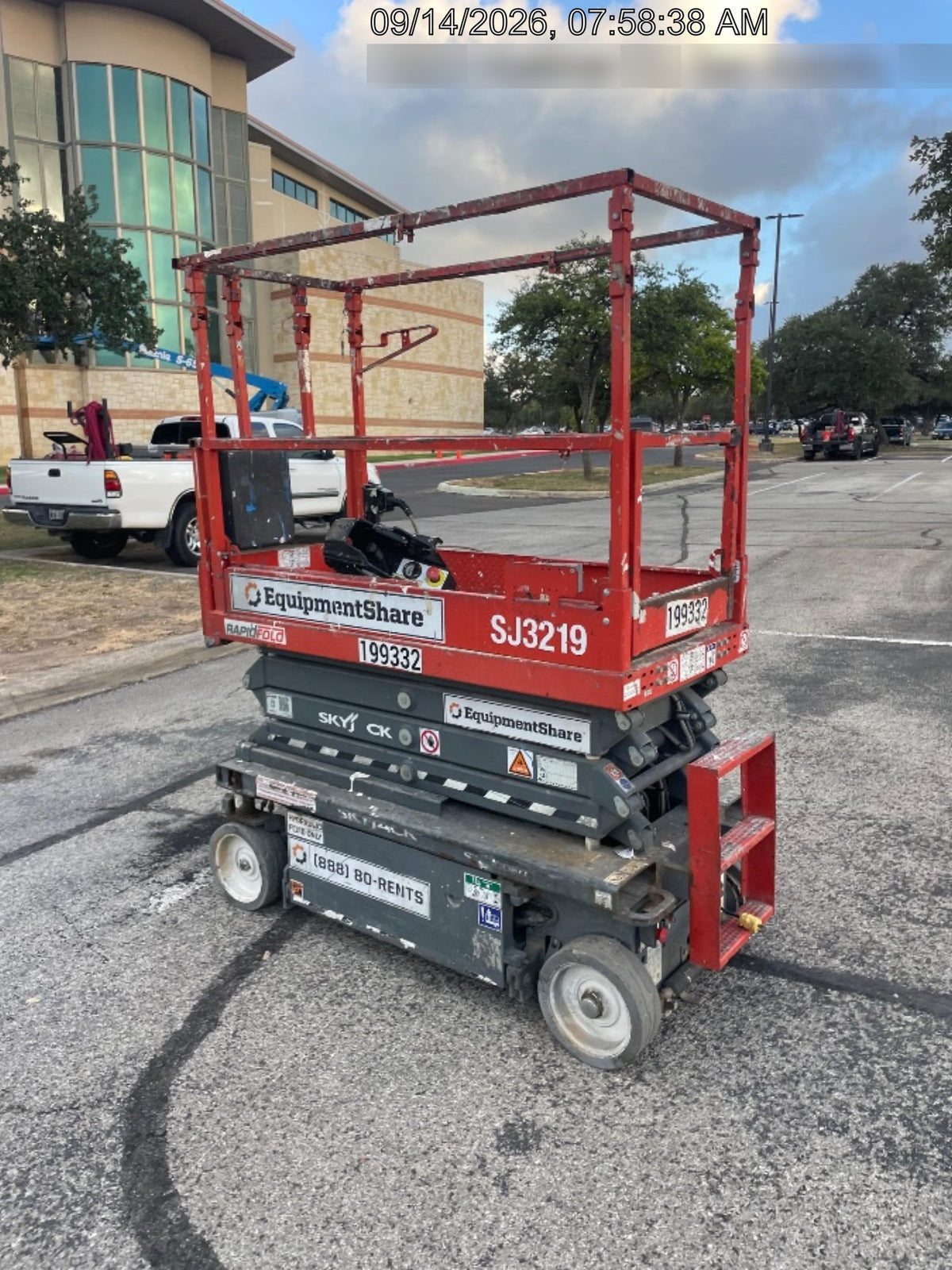 2021 SKYJACK SJ3219